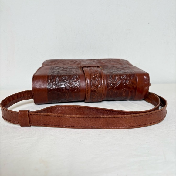 Vintage Handmade Mexico Tooled Leather Floral Boho Bag Purse Butterflies Rose - Picture 16 of 16